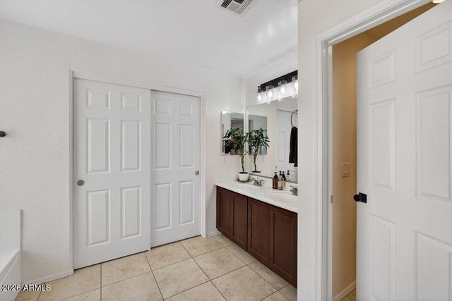 1492 E PONCHO Lane, San Tan Valley, AZ 85143