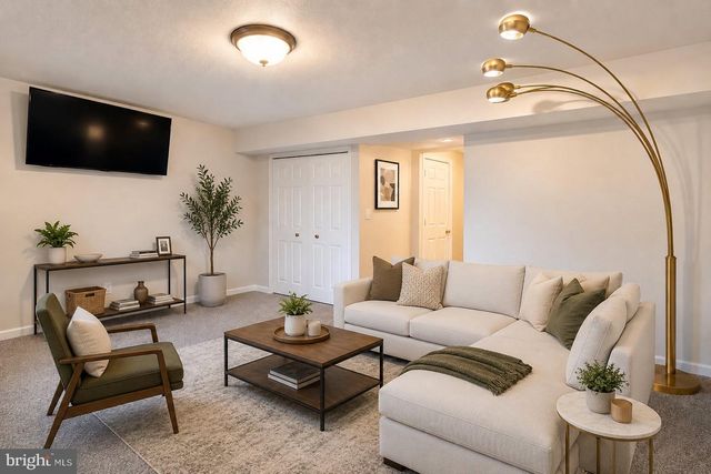 15333 BLACKSMITH TER, Woodbridge, VA 22191