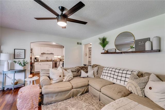 117 White Street, Tallapoosa, GA 30176