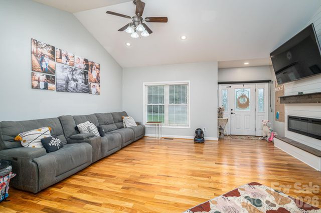 142 Azalea Drive, Connelly Springs, NC 28612
