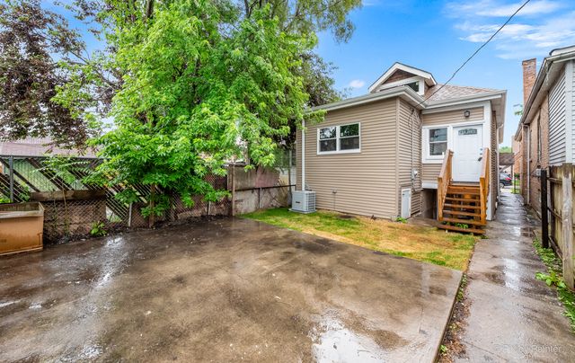 8240 S Wolcott Avenue, Chicago, IL 60620