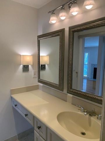 613 Granville Court, Atlanta, GA 30328