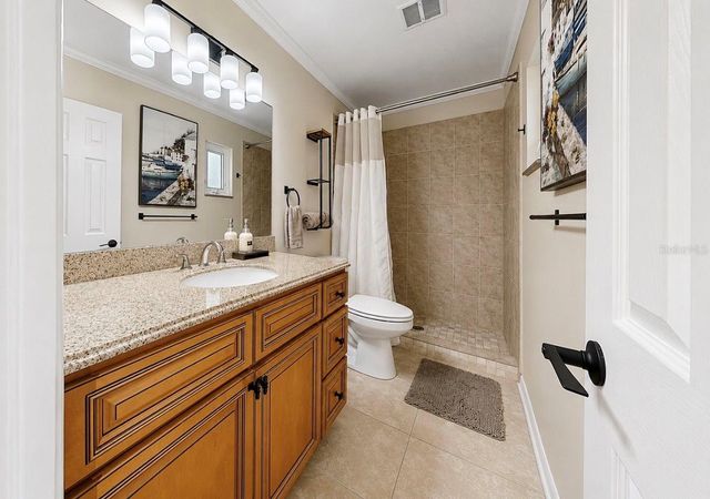 1005 HIGHGROVE COURT, Valrico, FL 33596