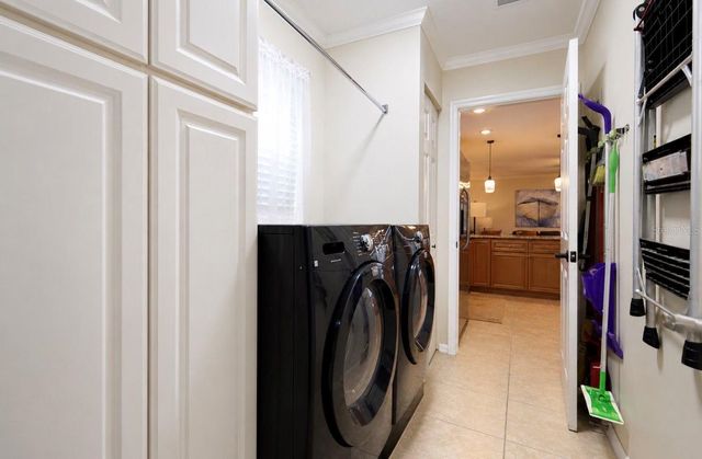 1005 HIGHGROVE COURT, Valrico, FL 33596