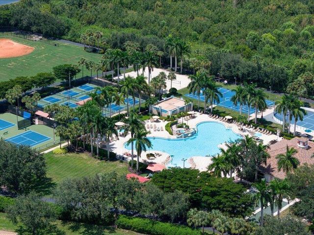 20458 Torre Del Lago Street, Estero, FL 33928