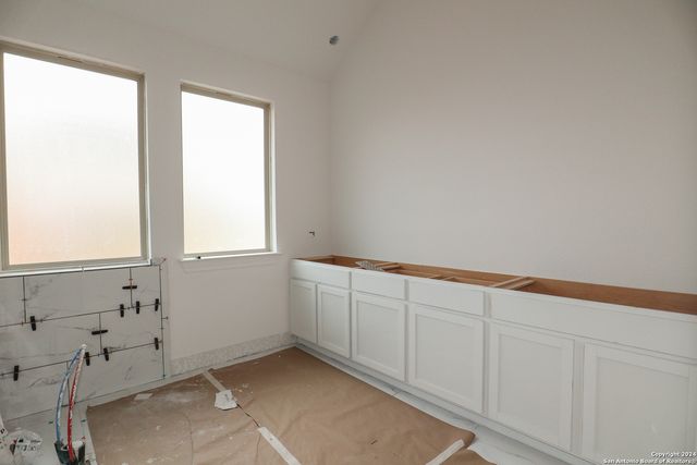 5213 Esates Oak Way, San Antonio, TX 78263