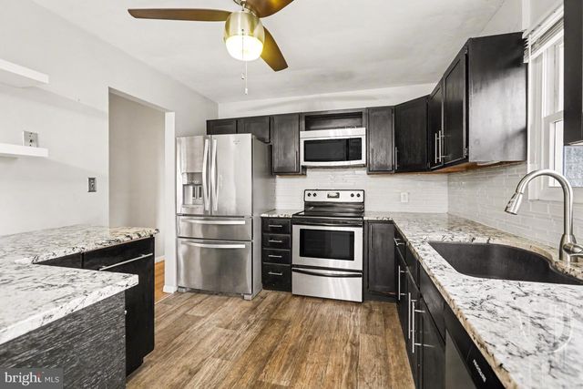 6085 CHERRY HILL RD, Harrisburg, PA 17111