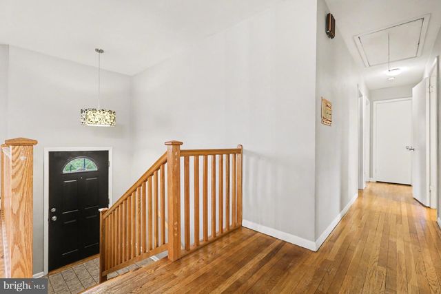 6085 CHERRY HILL RD, Harrisburg, PA 17111