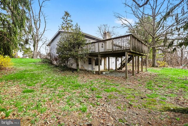 6085 CHERRY HILL RD, Harrisburg, PA 17111