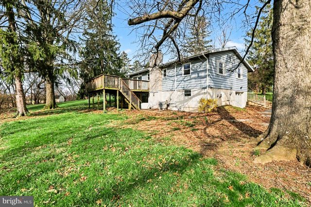 6085 CHERRY HILL RD, Harrisburg, PA 17111