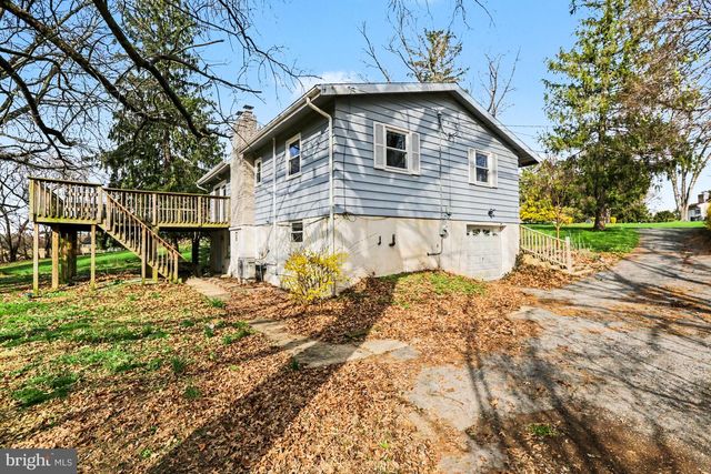 6085 CHERRY HILL RD, Harrisburg, PA 17111