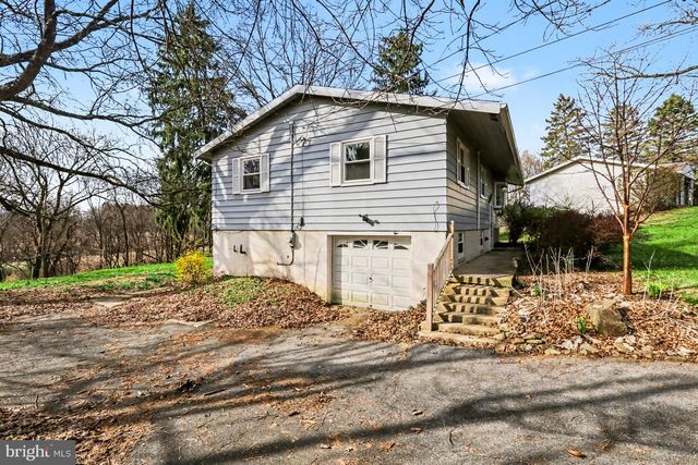 6085 CHERRY HILL RD, Harrisburg, PA 17111