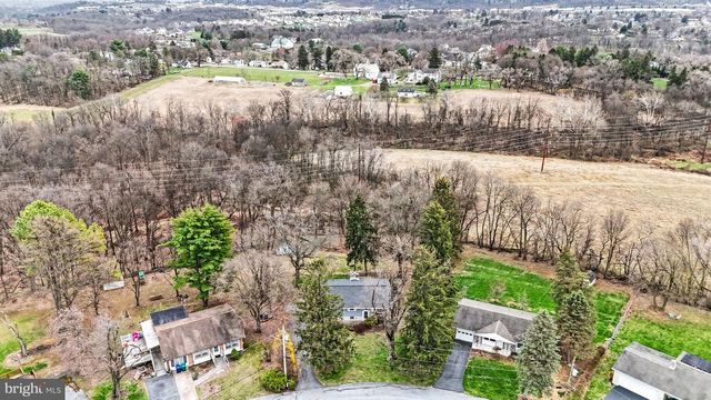 6085 CHERRY HILL RD, Harrisburg, PA 17111