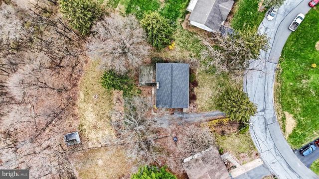 6085 CHERRY HILL RD, Harrisburg, PA 17111