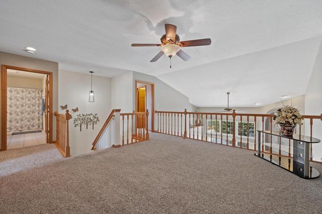 1027 River Place BOULEVARD, Waukesha, WI 53189