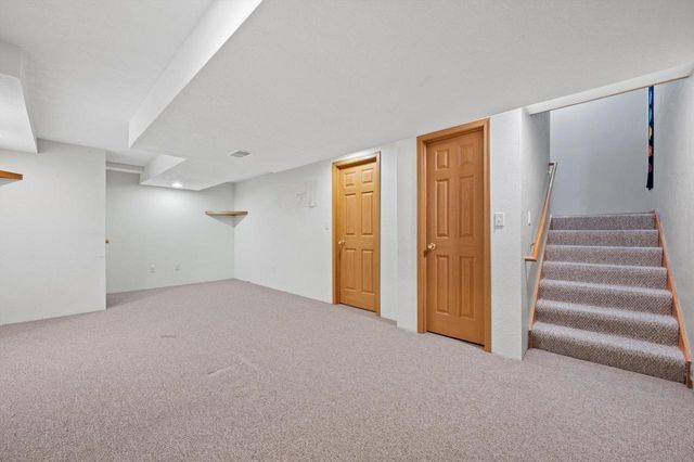 1027 River Place BOULEVARD, Waukesha, WI 53189