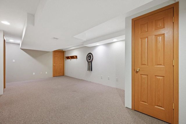 1027 River Place BOULEVARD, Waukesha, WI 53189