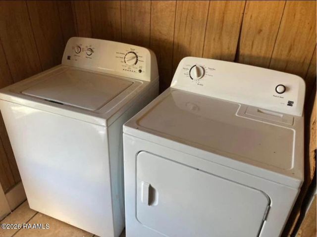 222 Pershing Avenue, Lafayette, LA 70501