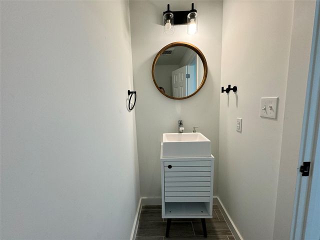 2500 Harrowden DR, Austin, TX 78727