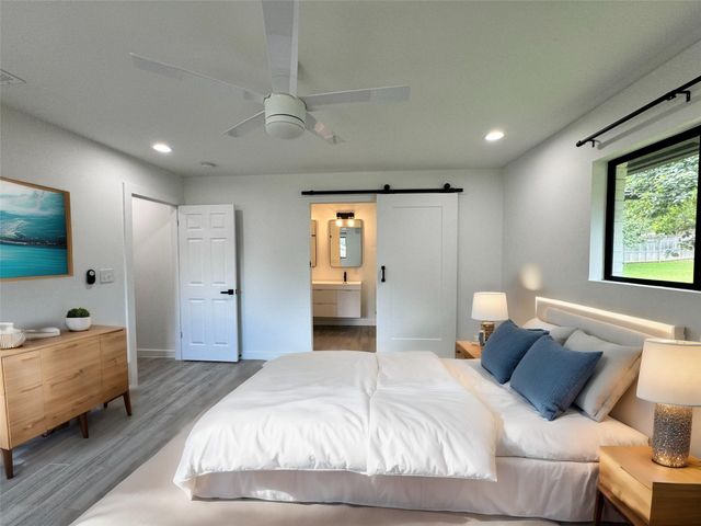 2500 Harrowden DR, Austin, TX 78727