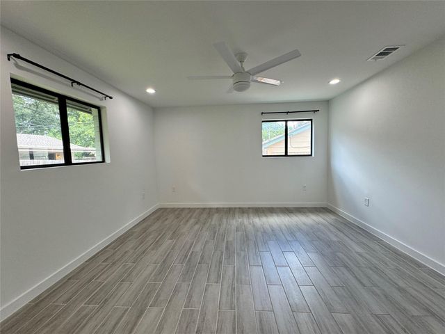 2500 Harrowden DR, Austin, TX 78727