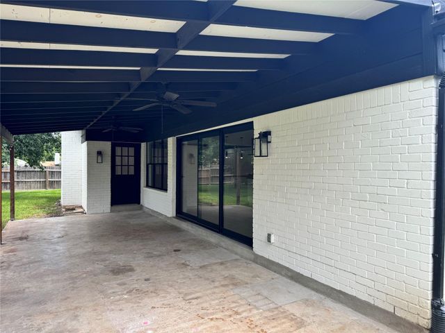 2500 Harrowden DR, Austin, TX 78727