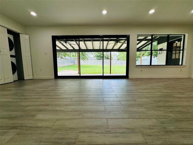 2500 Harrowden DR, Austin, TX 78727