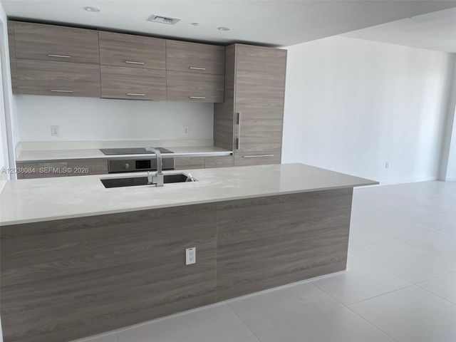 1300 S Miami Avenue 4204, Miami, FL 33130