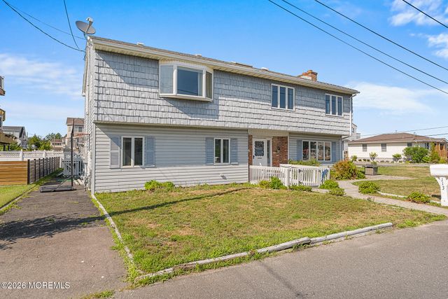 113 Illinois Avenue, Waretown, NJ 08758