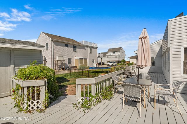 113 Illinois Avenue, Waretown, NJ 08758