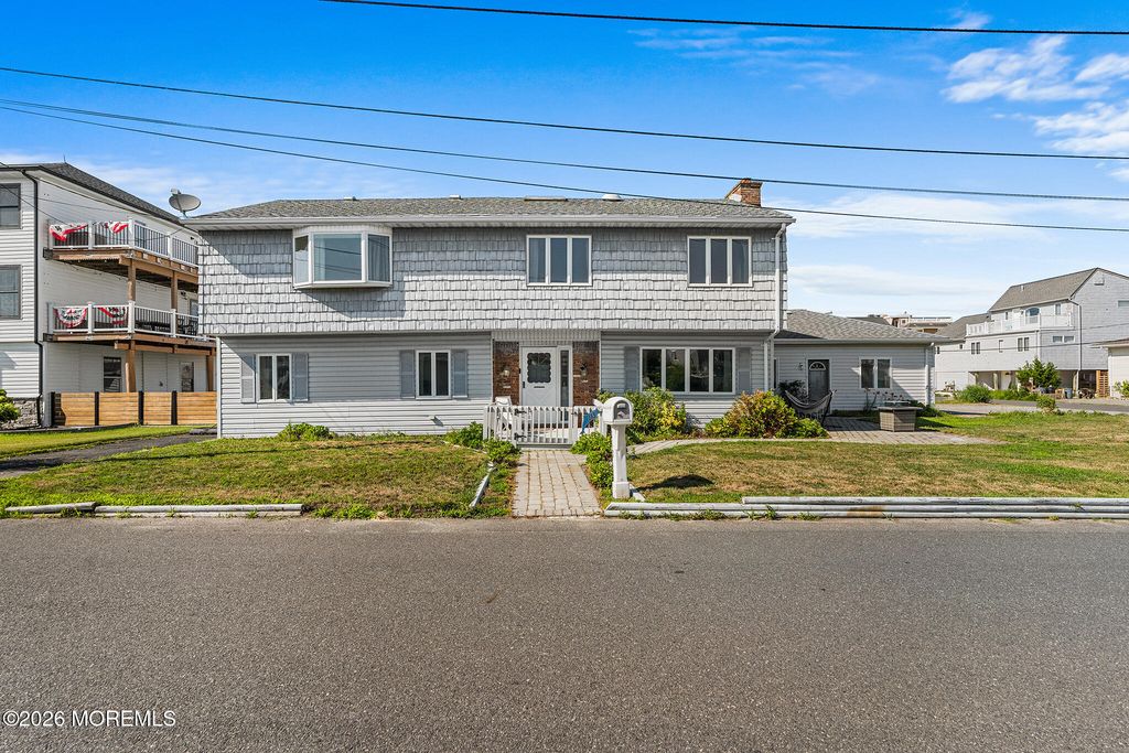113 Illinois Avenue, Waretown, NJ 08758