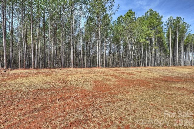 2271 Lee Lawing Road, Lincolnton, NC 28092