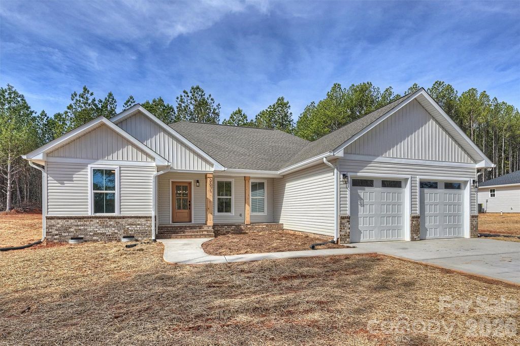 2271 Lee Lawing Road, Lincolnton, NC 28092