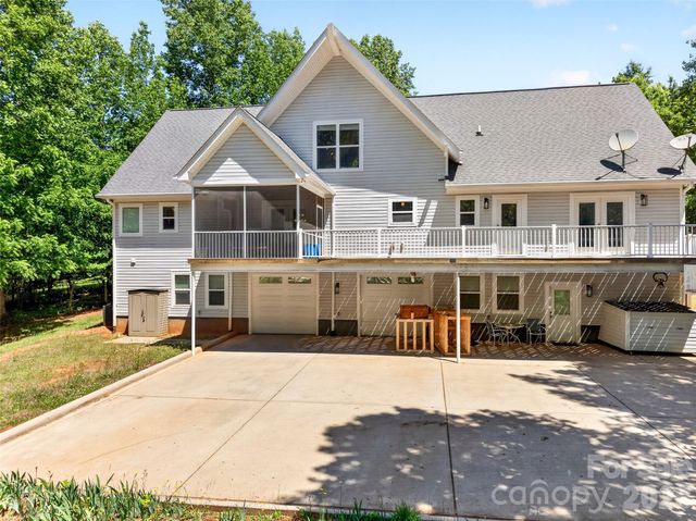 2977 Cabin Creek Drive, Catawba, NC 28609