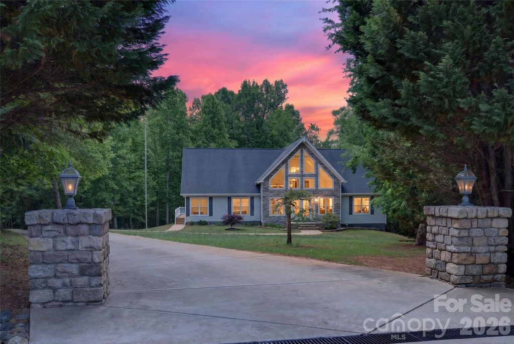 2977 Cabin Creek Drive, Catawba, NC 28609