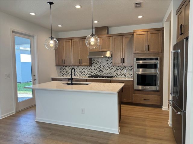 1821 CROWNCREST DRIVE, Apopka, FL 32703