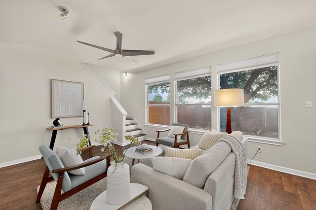 2100 Pipers Field DR 24, Austin, TX 78758