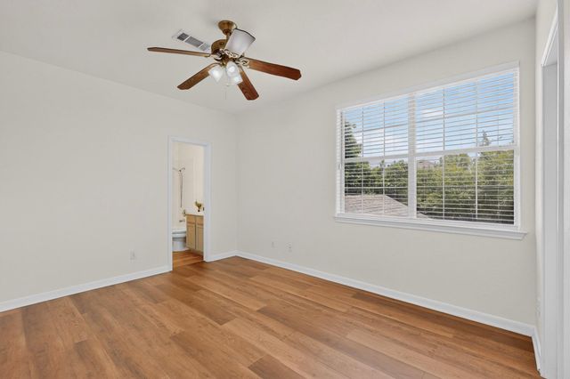 2100 Pipers Field DR 24, Austin, TX 78758