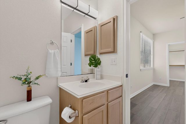 2100 Pipers Field DR 24, Austin, TX 78758