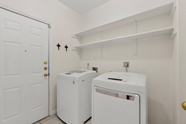 2100 Pipers Field DR 24, Austin, TX 78758