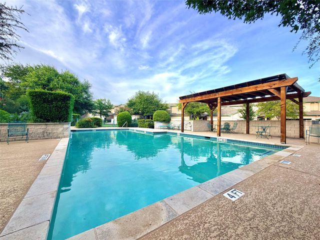 2100 Pipers Field DR 24, Austin, TX 78758