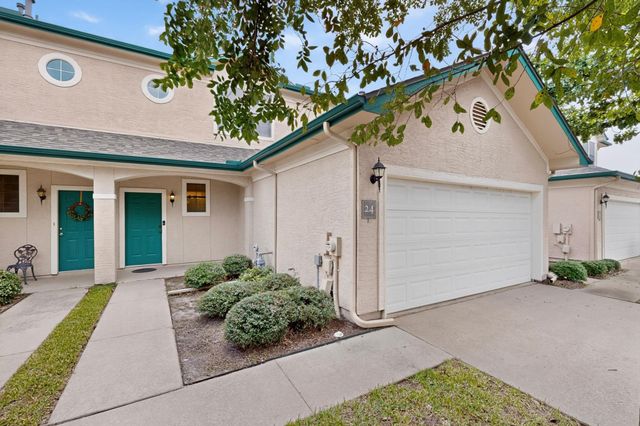 2100 Pipers Field DR 24, Austin, TX 78758