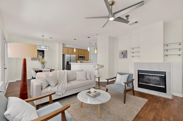 2100 Pipers Field DR 24, Austin, TX 78758