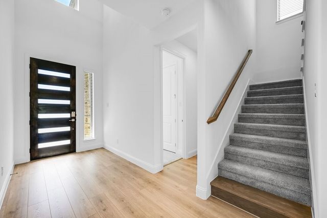 614 Bull Street, Oak Point, TX 75068