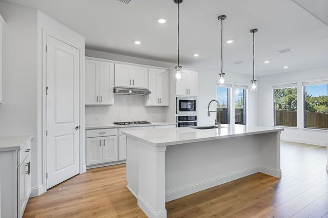 614 Bull Street, Oak Point, TX 75068