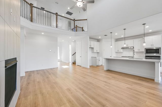 614 Bull Street, Oak Point, TX 75068