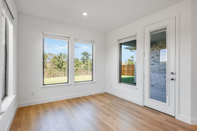 614 Bull Street, Oak Point, TX 75068