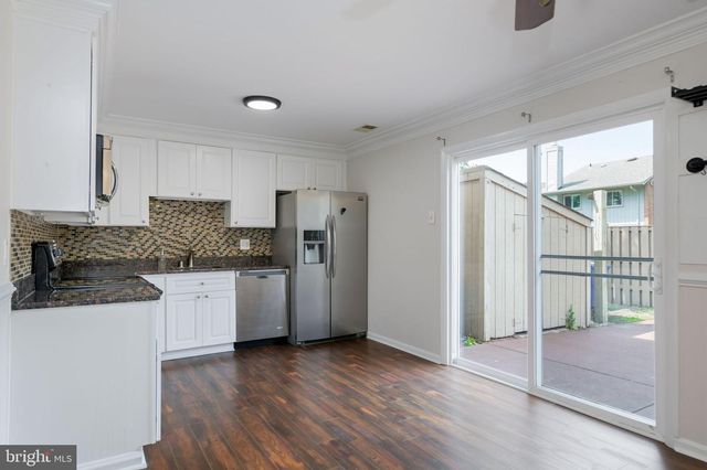 1103 WHITEWATER PL, Herndon, VA 20170