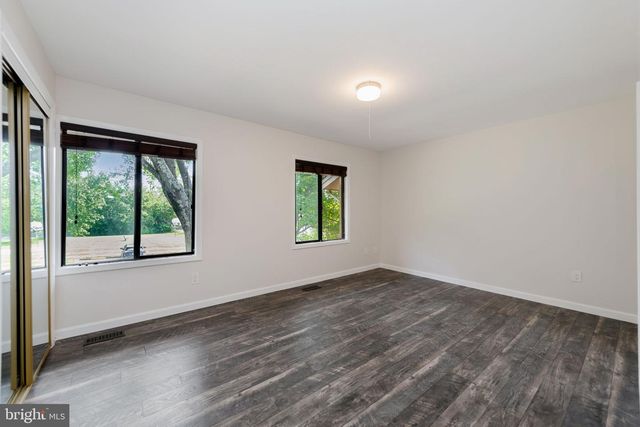 1103 WHITEWATER PL, Herndon, VA 20170