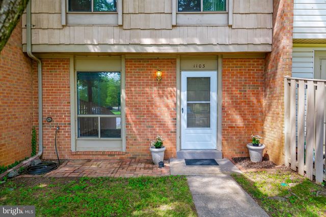 1103 WHITEWATER PL, Herndon, VA 20170